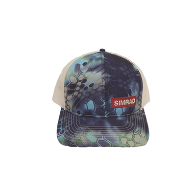 Gorra color azul y blanco con logo simrad