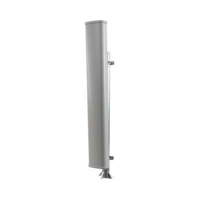 Antena Sectorial para Celular en 1900 MHz con 18 dBi de ganancia. Antena de Servicio que se utiliza para los amplificadores de señal celular para cubrir comunidades alejadas.