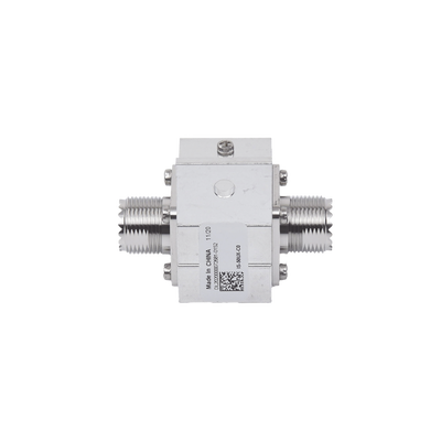 Protector RF Coaxial Contra Descargas Atmosféricas Para 1.5 a 700 MHz Con Ceja Lateral y Conectores UHF Hembra