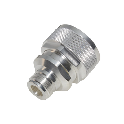 Adaptador en Línea de Conector DIN 7-16 Macho a N Hembra, Plata/ Plata/ Teflón.