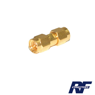 Adaptador Tipo Barril, de Conector SMA Macho a SMA Macho, Oro/ Oro/ Teflón.