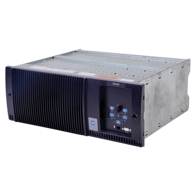 Repetidor TAIT para P25 en 148-174MHz a 100W.