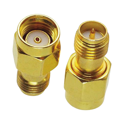 Adaptador-Extensión, de SMA Macho Inverso a SMA Hembra Inverso, Oro/ Oro/ Teflón,